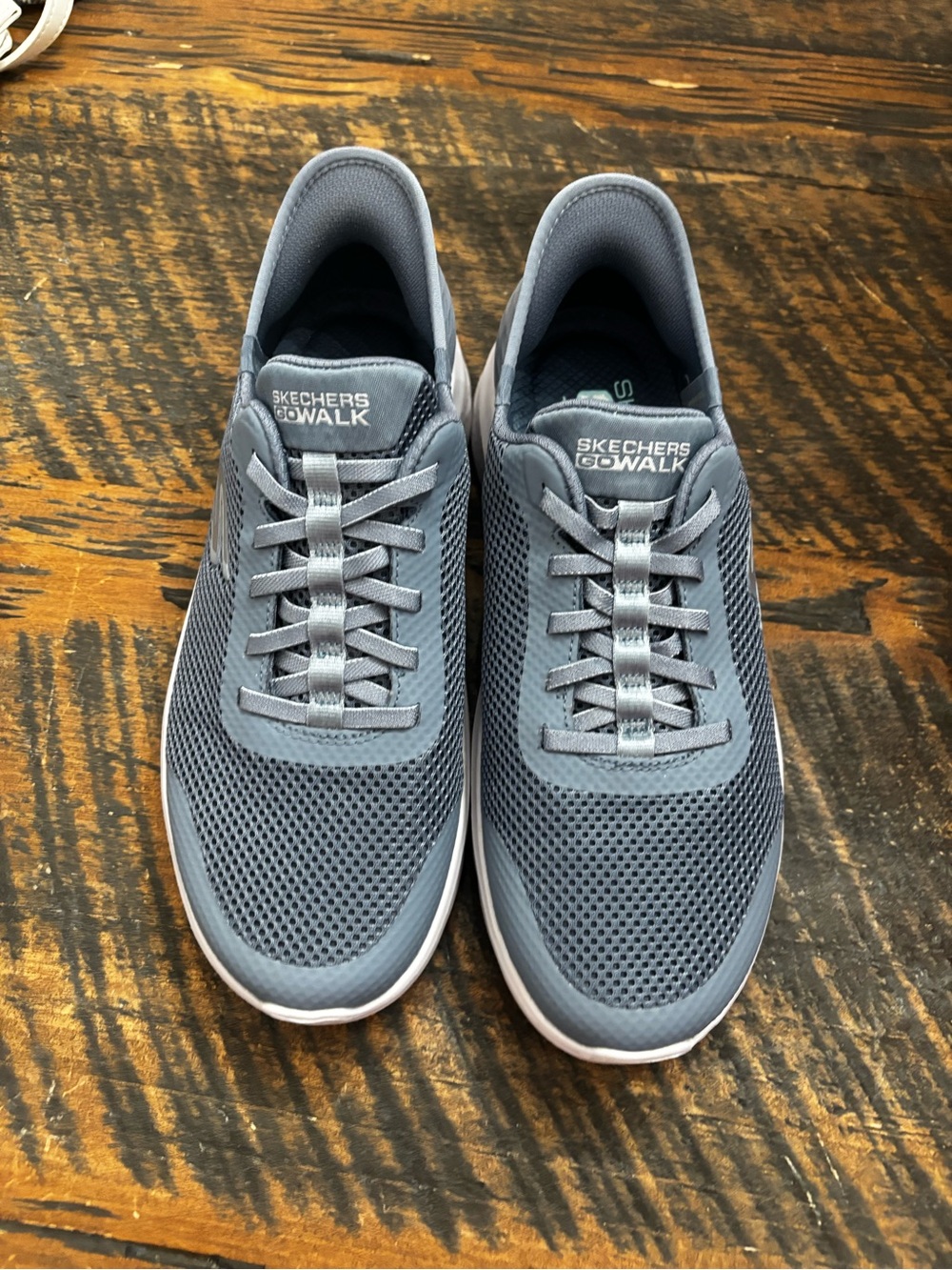 Skechers Size 9